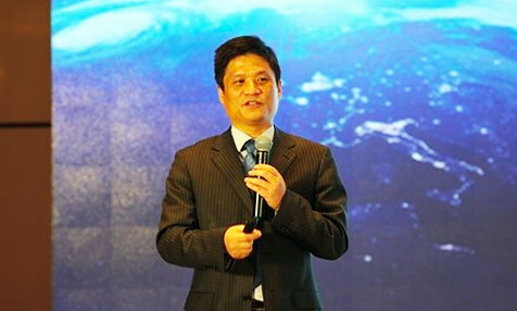 杨冰之：数据驱动行业融合升维