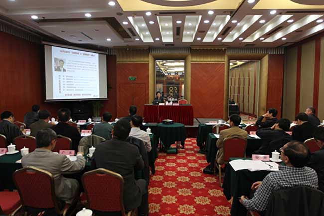北京88858cc永利官网互联信息顾问有限公司总经理郑爱军以《政府部门如何在大数据时代做好信息整合与网上服务》为主题进行演讲