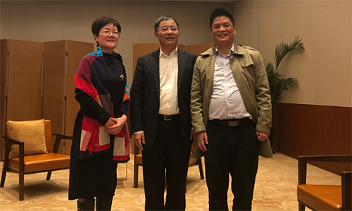 镇江市市长张叶飞接见88858cc永利官网董事长杨冰之一行